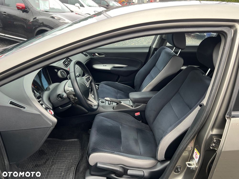 Honda Civic 1.8 Comfort - 13