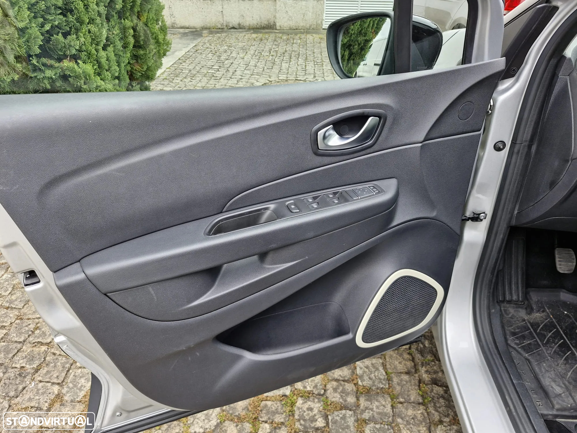 Renault Captur 0.9 TCE - 11
