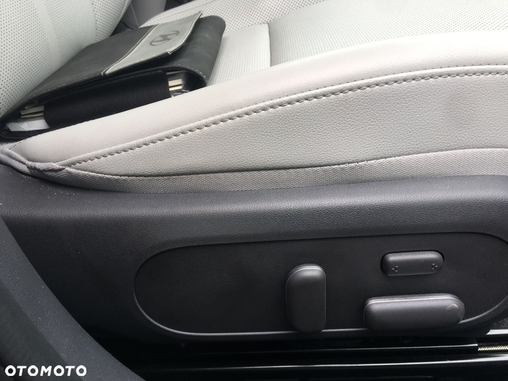 Hyundai Kona 1.6 GDI Hybrid Comfort DCT - 14