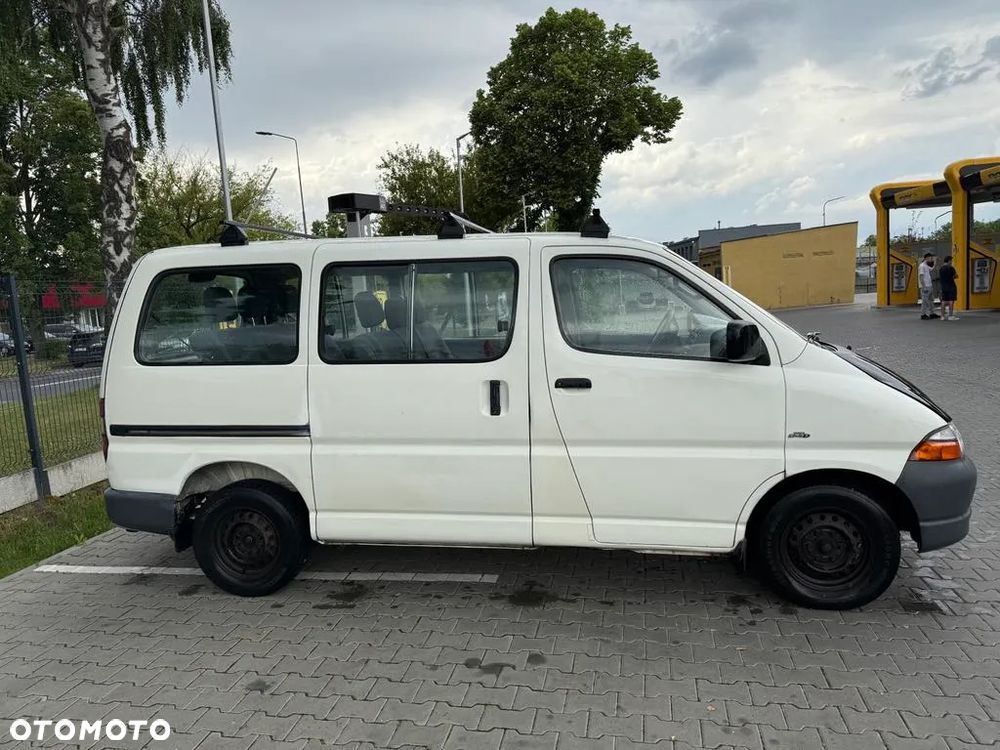 Toyota Hiace D-4D - 3