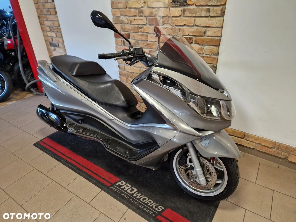 Piaggio X10 - 1