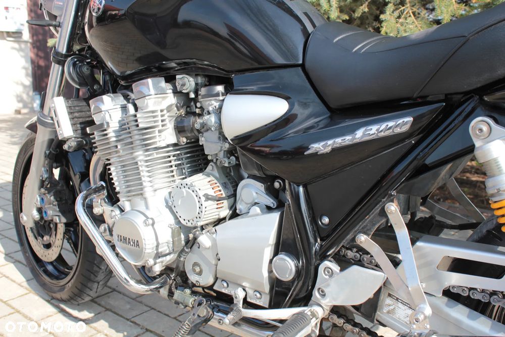 Yamaha XJR - 29