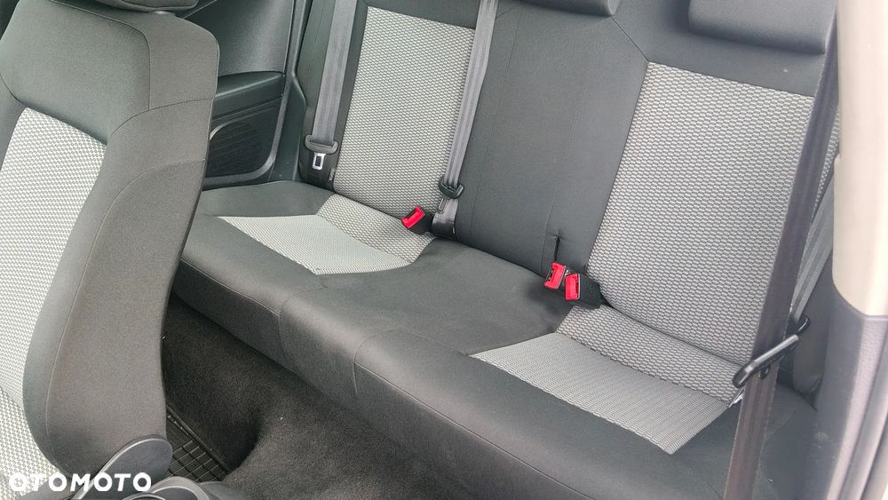 Volkswagen Polo - 23