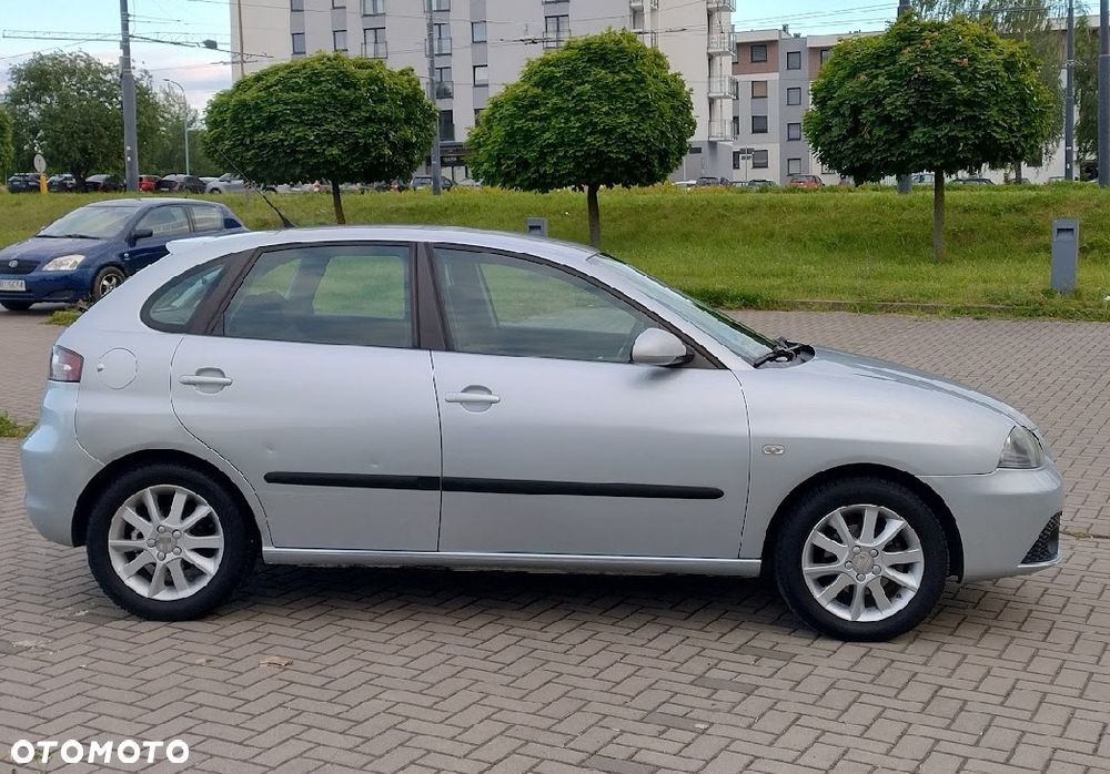Seat Ibiza 1.6 16V Reference - 3