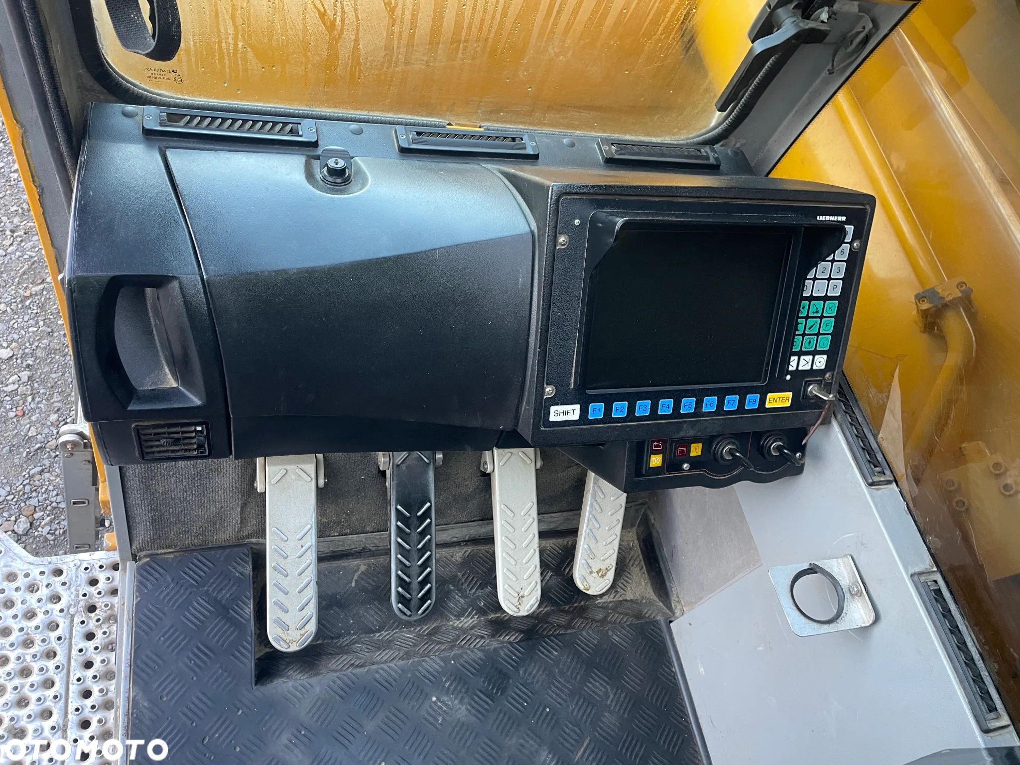 Liebherr LTM1100 - 11