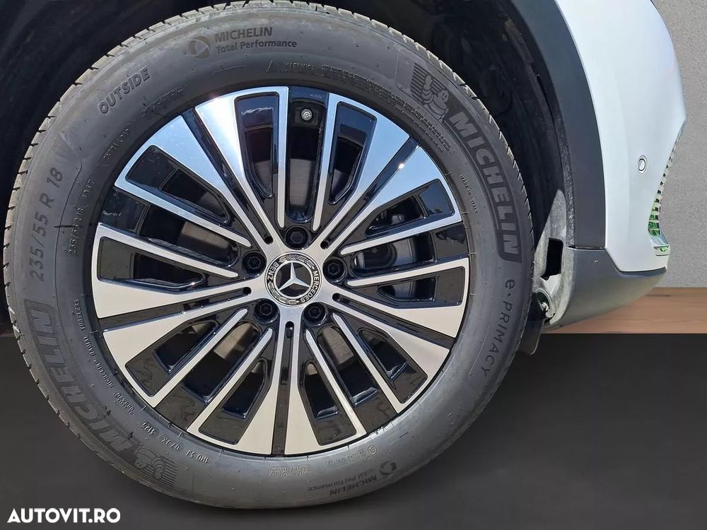 Mercedes-Benz EQA 250+ Electric Art - 17