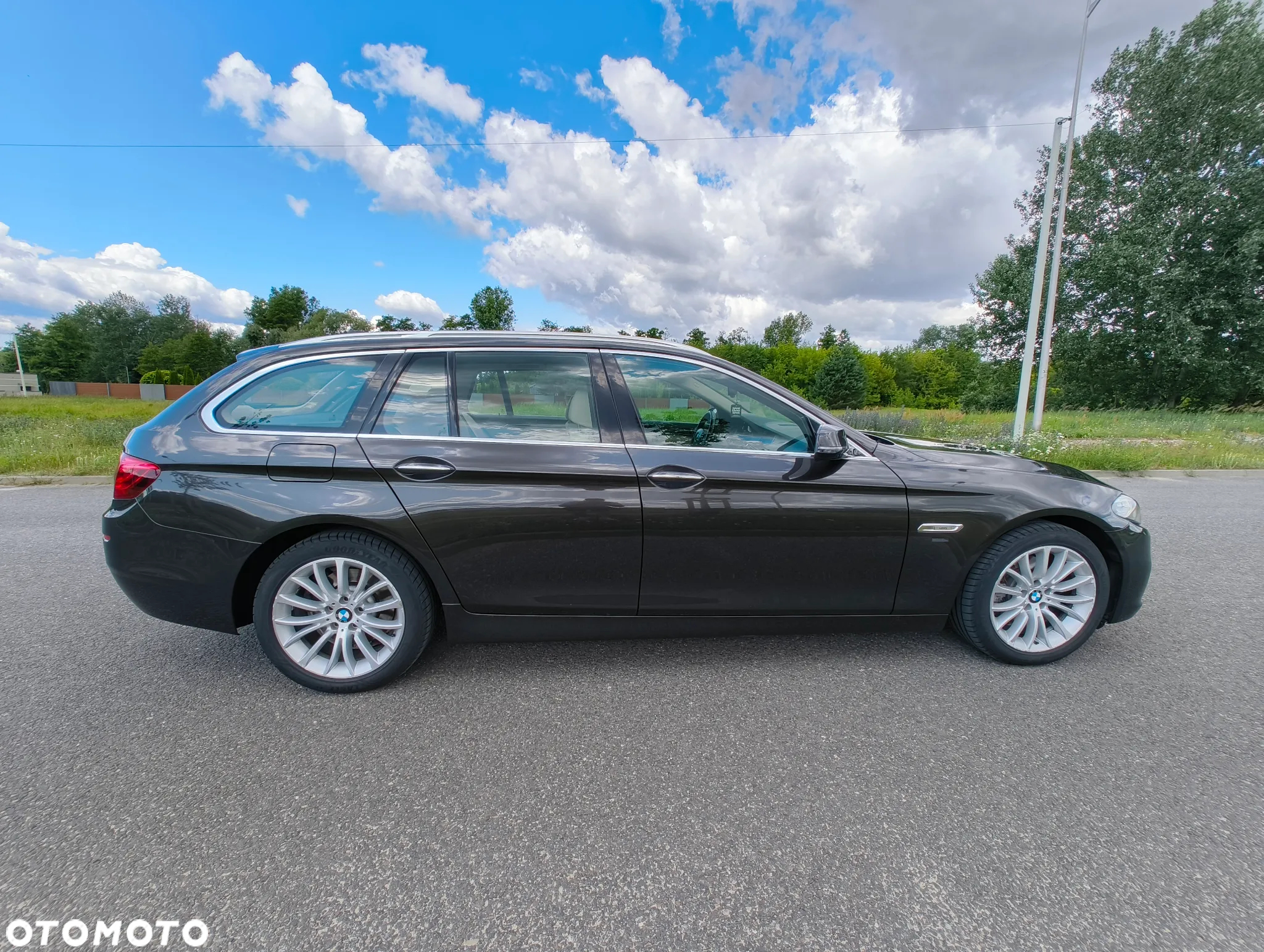 BMW Seria 5 520d Touring Luxury Line - 8