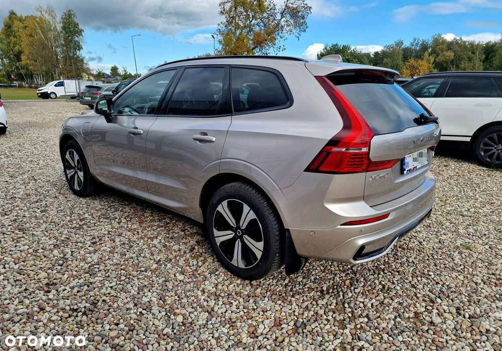 Volvo XC 60 T6 Plug-In Hybrid AWD Ultra Dark - 11