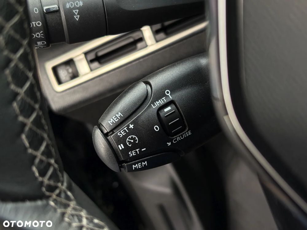 Peugeot 3008 2.0 BlueHDi Allure - 23