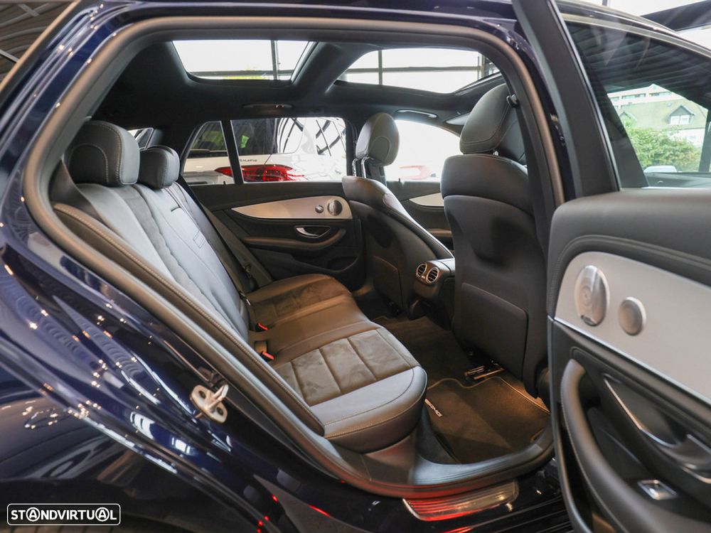 Mercedes-Benz E 300 de 9G-TRONIC AMG Line - 11