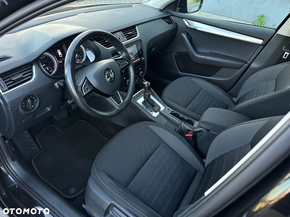 Skoda Octavia 2.0 TDI DSG Ambition - 31