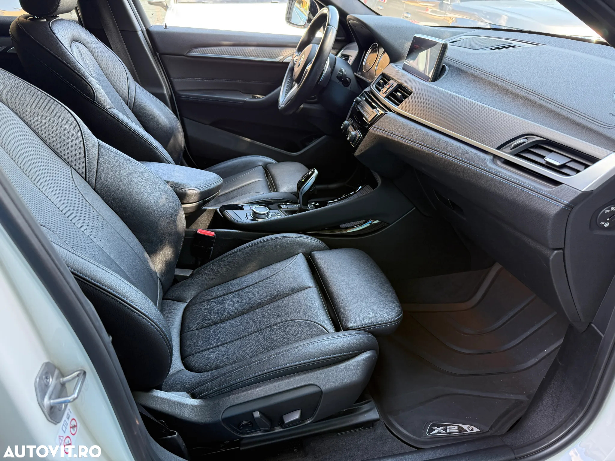 BMW X2 xDrive20i AT - 13