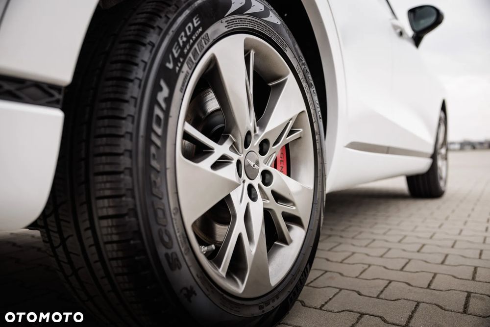 Genesis GV70 2.2 AWD AT8 Luxury Line - 12