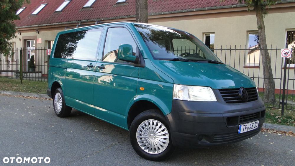 Volkswagen Transporter - 1