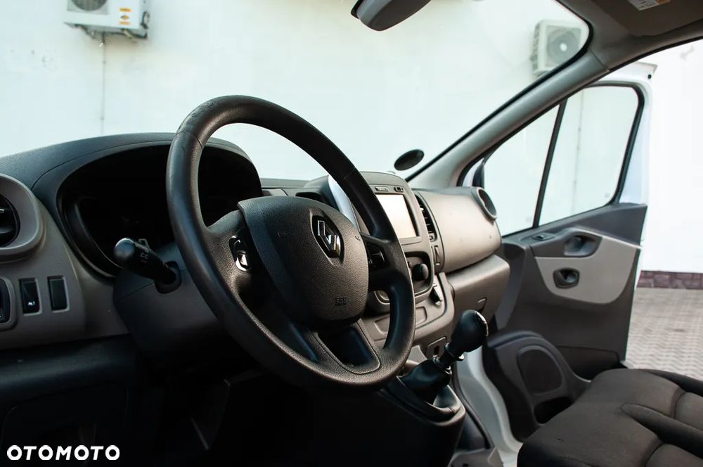 Renault Trafic - 8