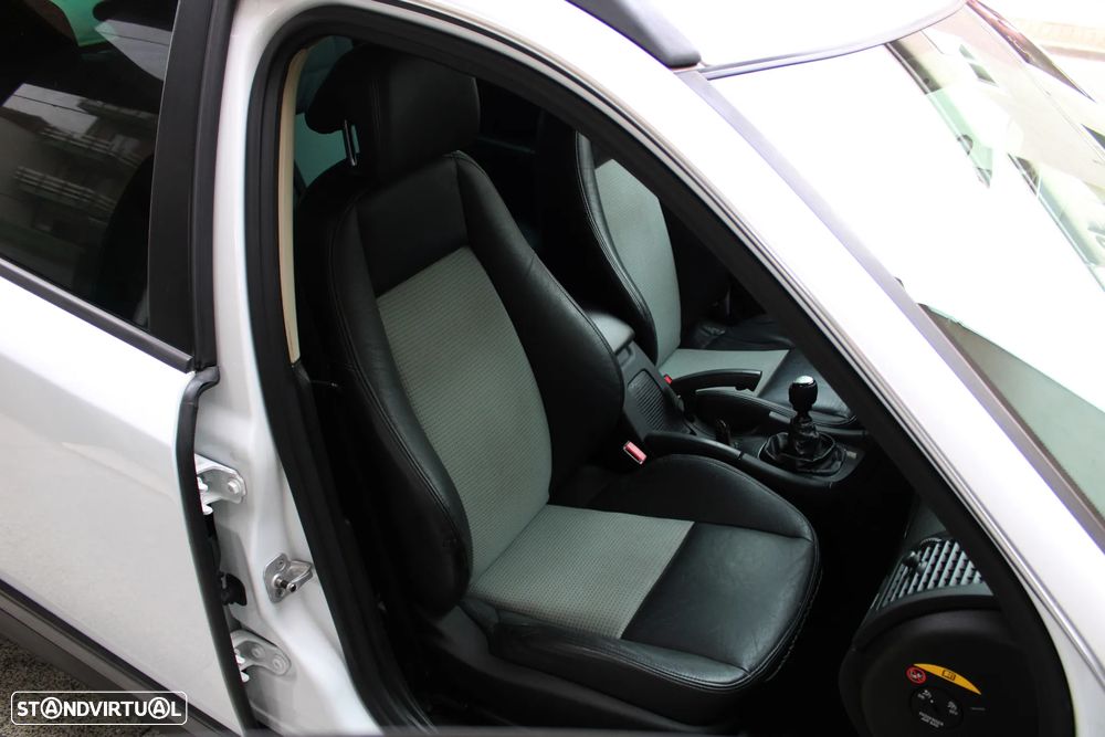 Saab 9-3 Sport Hatch 1.9TTiD Aero - 30