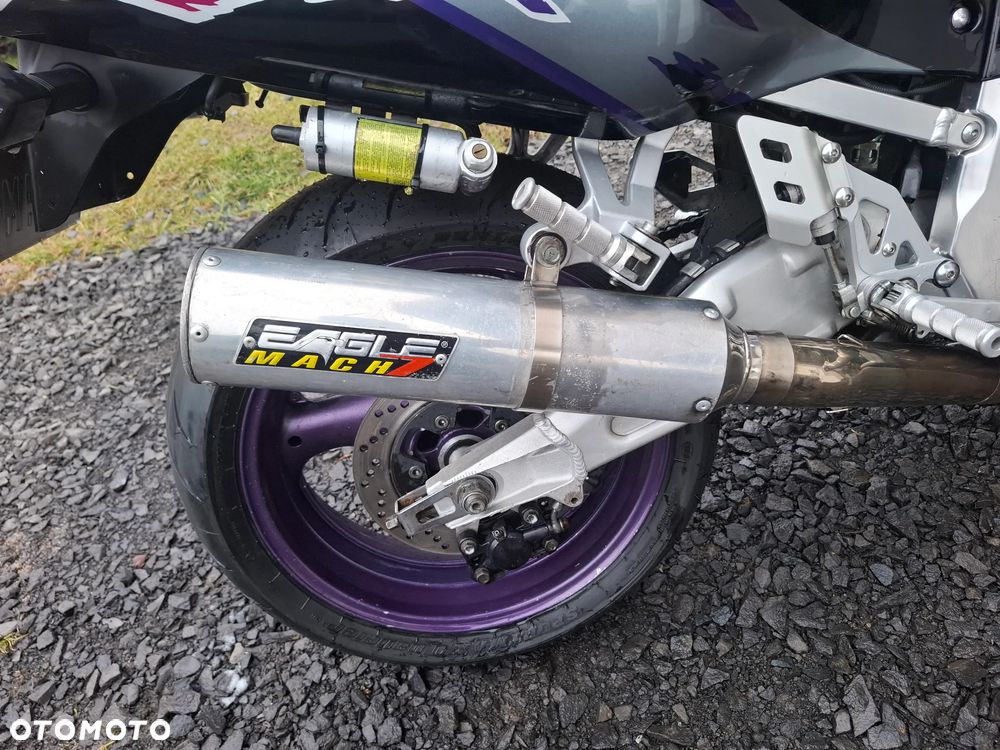 Suzuki GSX-R - 9