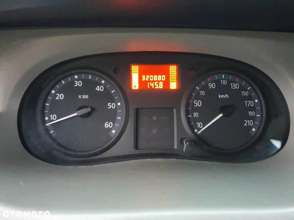 Renault Trafic - 18