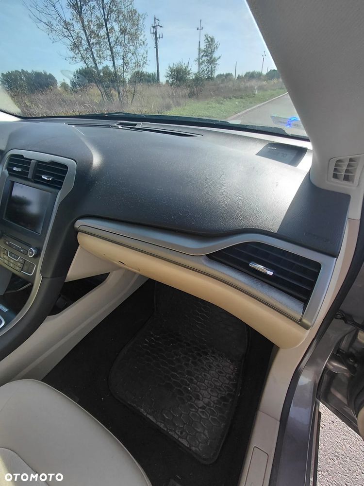 Ford Mondeo - 10