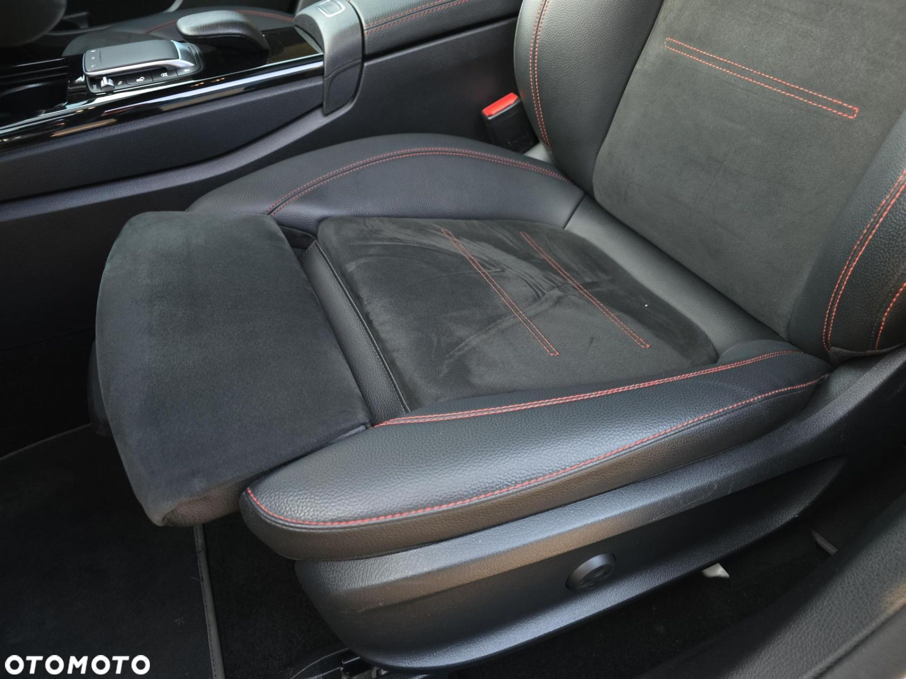 Mercedes-Benz Klasa A 250 e 8G-DCT AMG Line - 16