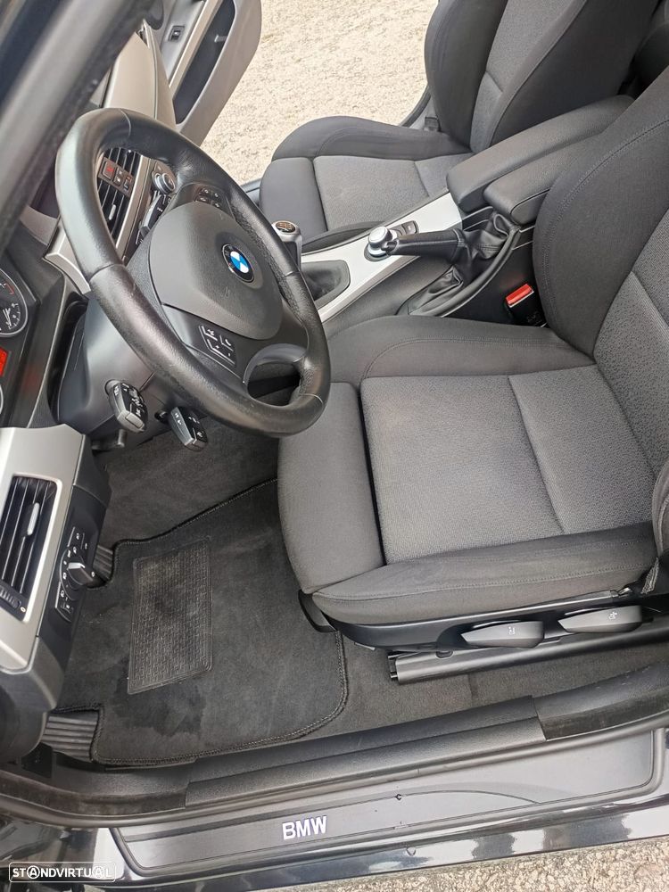 BMW 325 i - 6