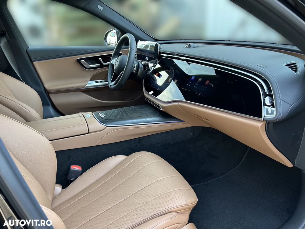 Mercedes-Benz E 300 4MATIC PHEV - 13