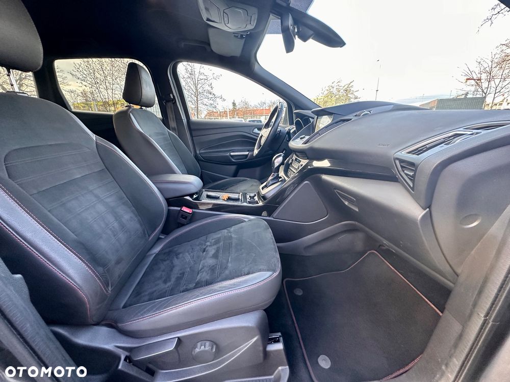 Ford Kuga 2.0 TDCi 4x4 ST-Line - 22