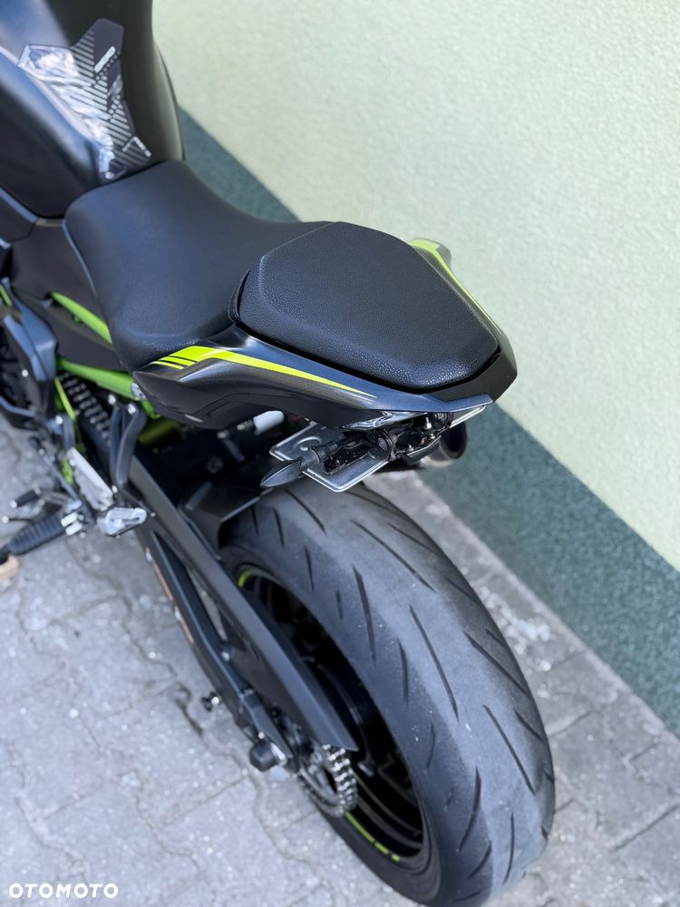 Kawasaki Z 900 - 22