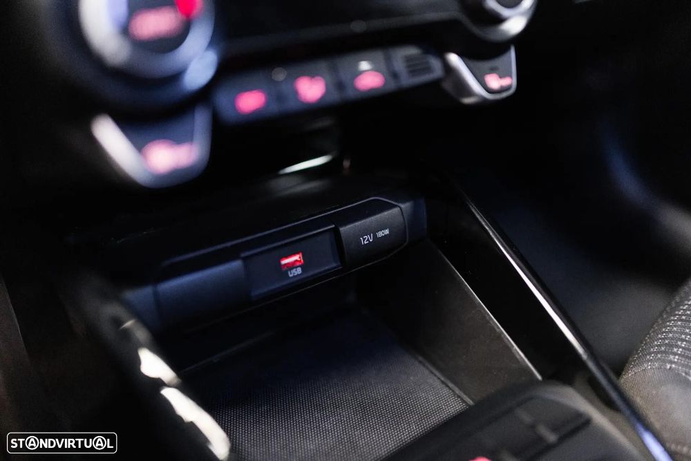 Kia Stonic 1.0 T-GDi Tech - 28