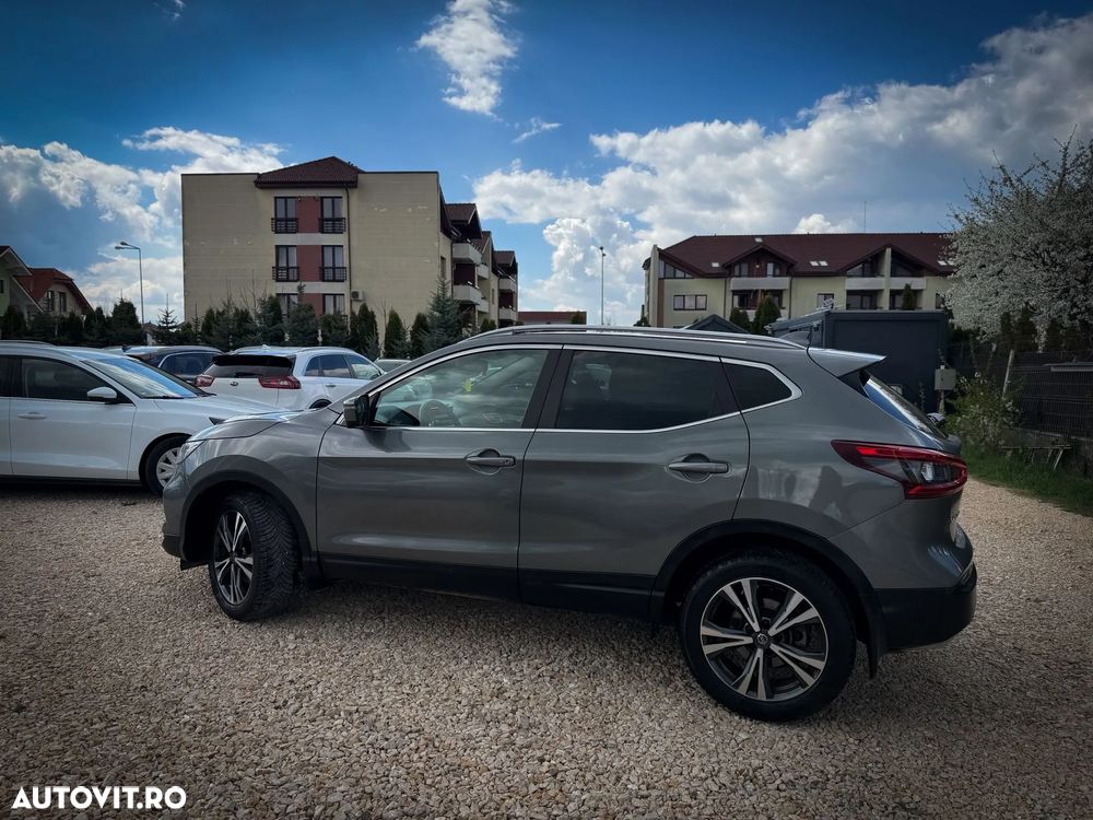 Nissan Qashqai 1.3 DIG-T TEKNA - 3