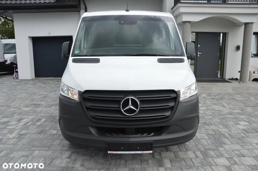 Mercedes-Benz Sprinter - 8