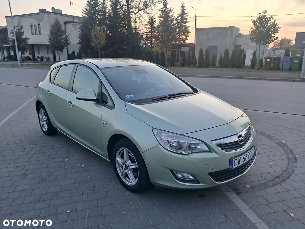 Opel Astra - 4