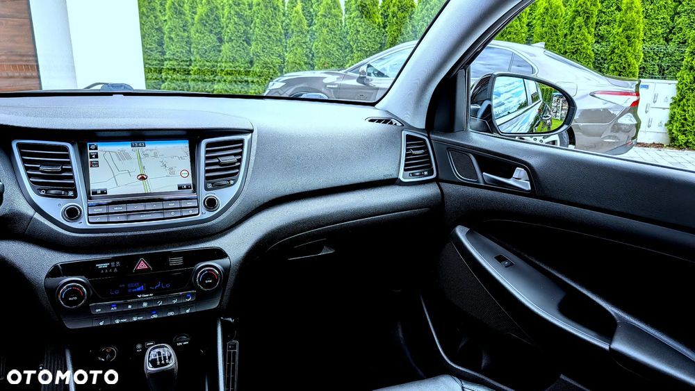 Hyundai Tucson 1.6 GDI BlueDrive GO 2WD - 9
