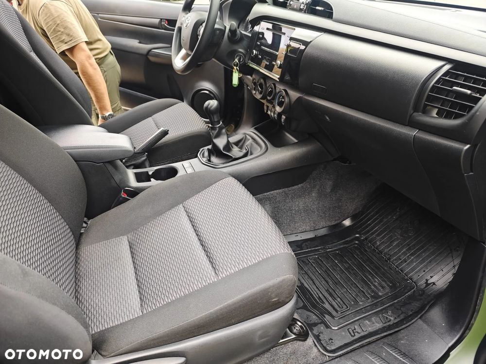 Toyota Hilux 2.4 D-4D Single Cab DLX 4x4 - 21