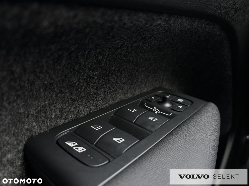 Volvo XC 40 - 18