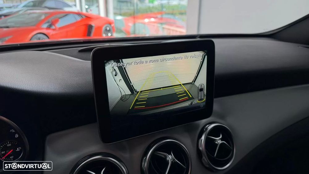 Mercedes-Benz GLA 250 4-Matic AMG Line - 15