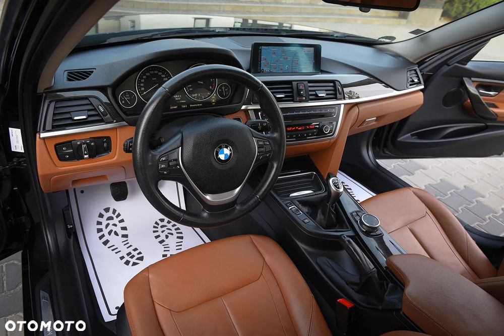 BMW Seria 3 318d Luxury Line - 24