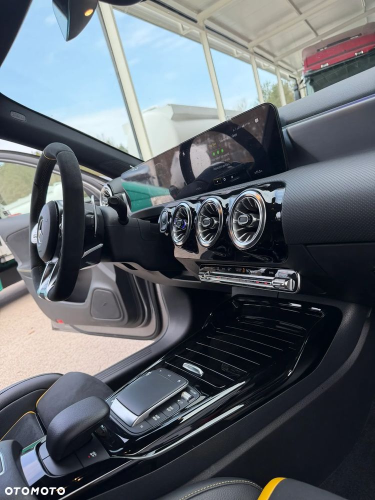 Mercedes-Benz Klasa A 45 S AMG 4-Matic Special Edition 1 8G-DCT - 36