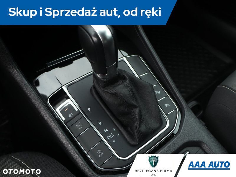 Volkswagen Golf Sportsvan - 15