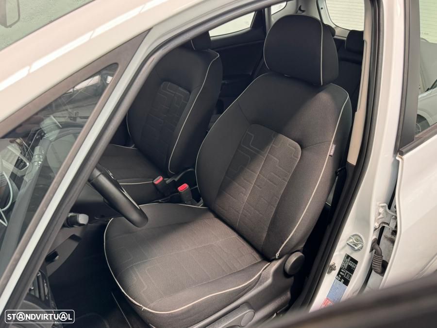 Kia Venga 1.4 CRDi ISG More - 13