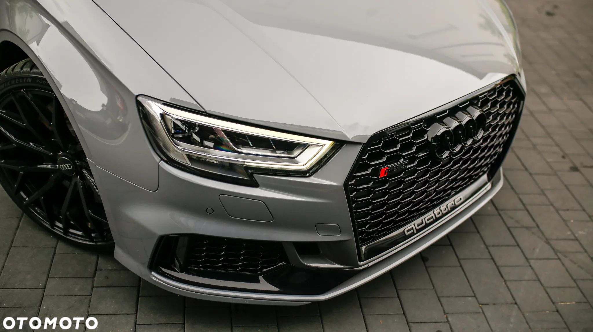 Audi RS3 Sportback 2.5 TFSI Quattro S tronic - 4
