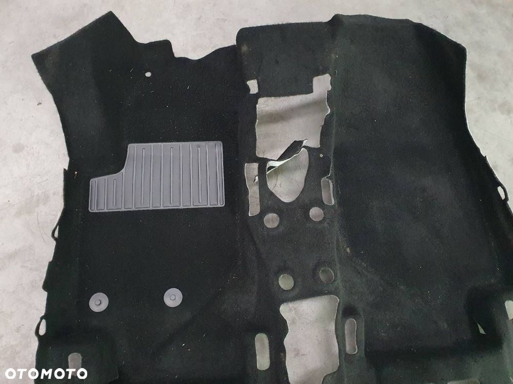 WYKŁADZINA DYWAN WNĘTRZA PODŁOGA JEEP AVENGER EUROPA 2024 - 2