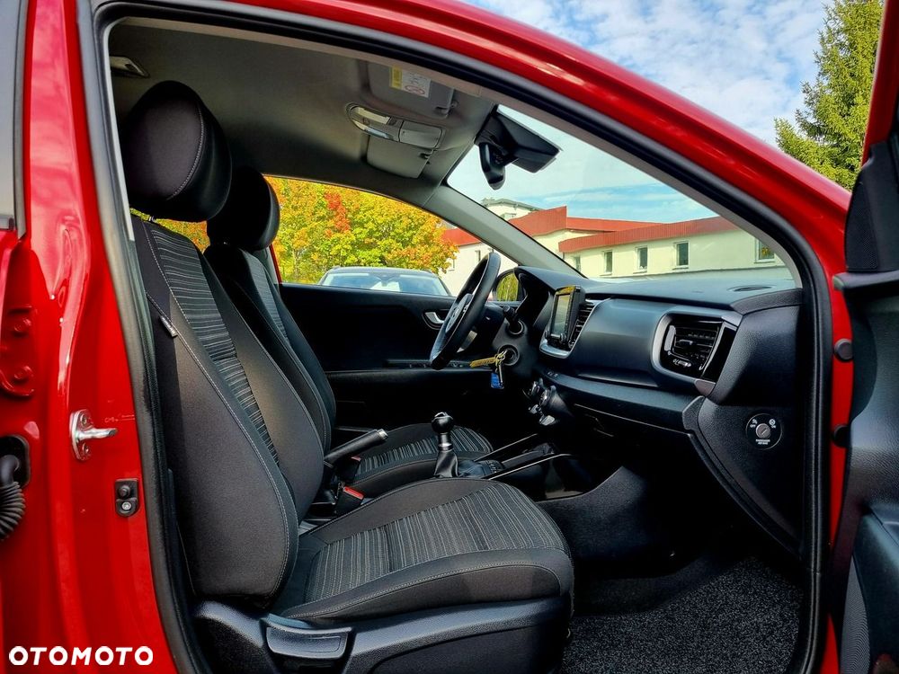 Kia Stonic 1.2 L - 11