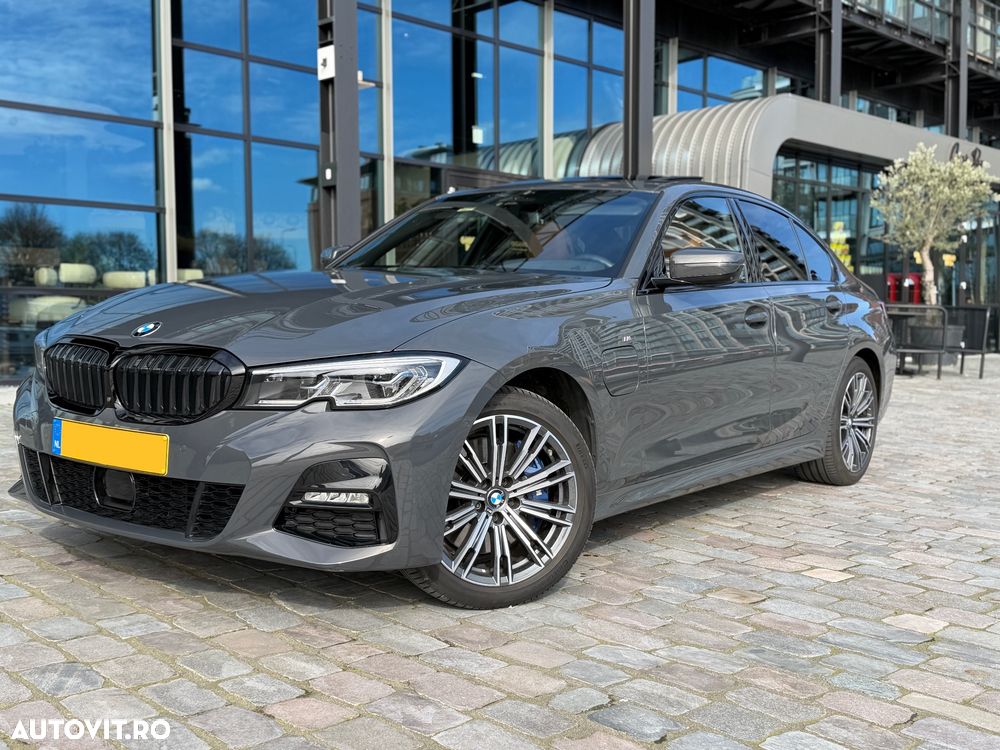 BMW Seria 3 330e Aut. M Sport - 1