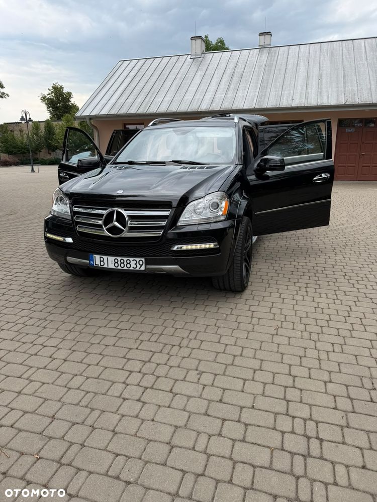 Mercedes-Benz GL 500 4Matic 7G-TRONIC - 11
