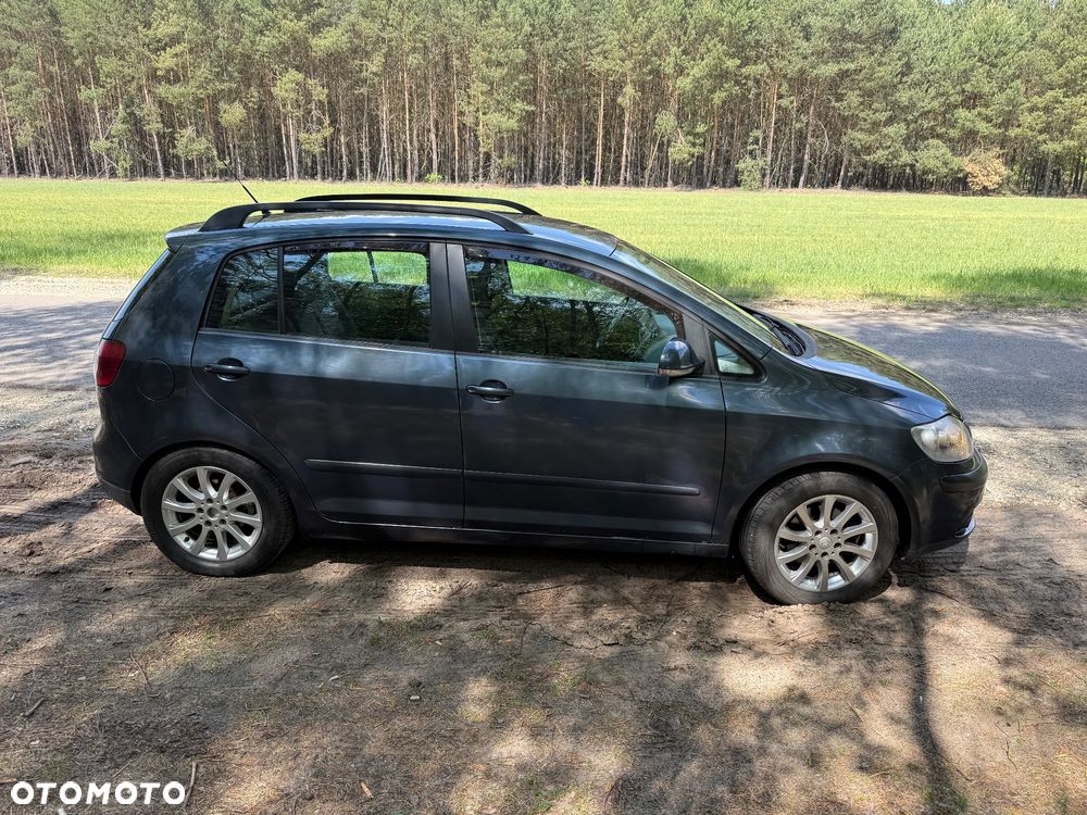 Volkswagen Golf Plus 1.9 TDI Comfortline - 1