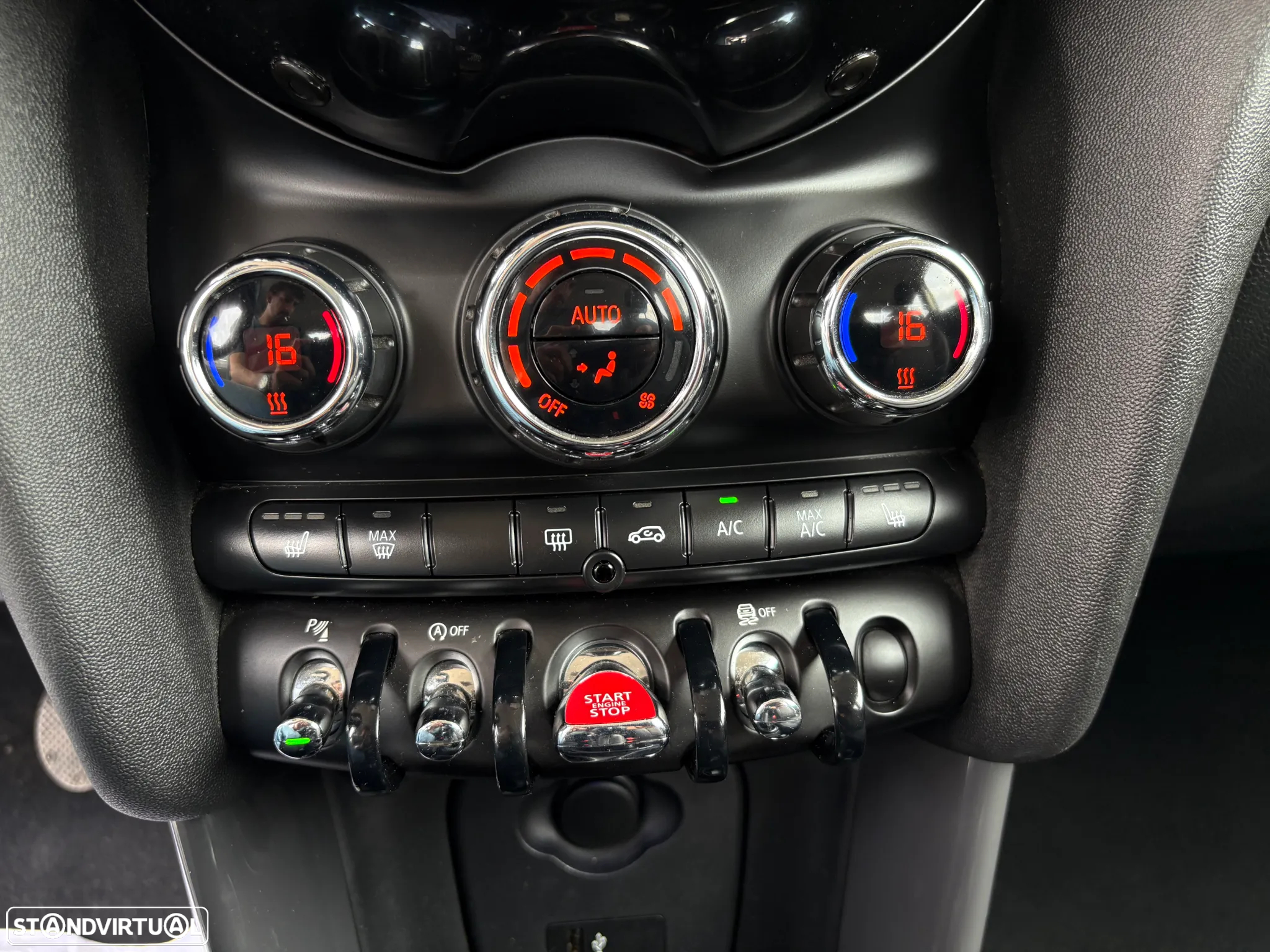 MINI 3 Portas One D - 16