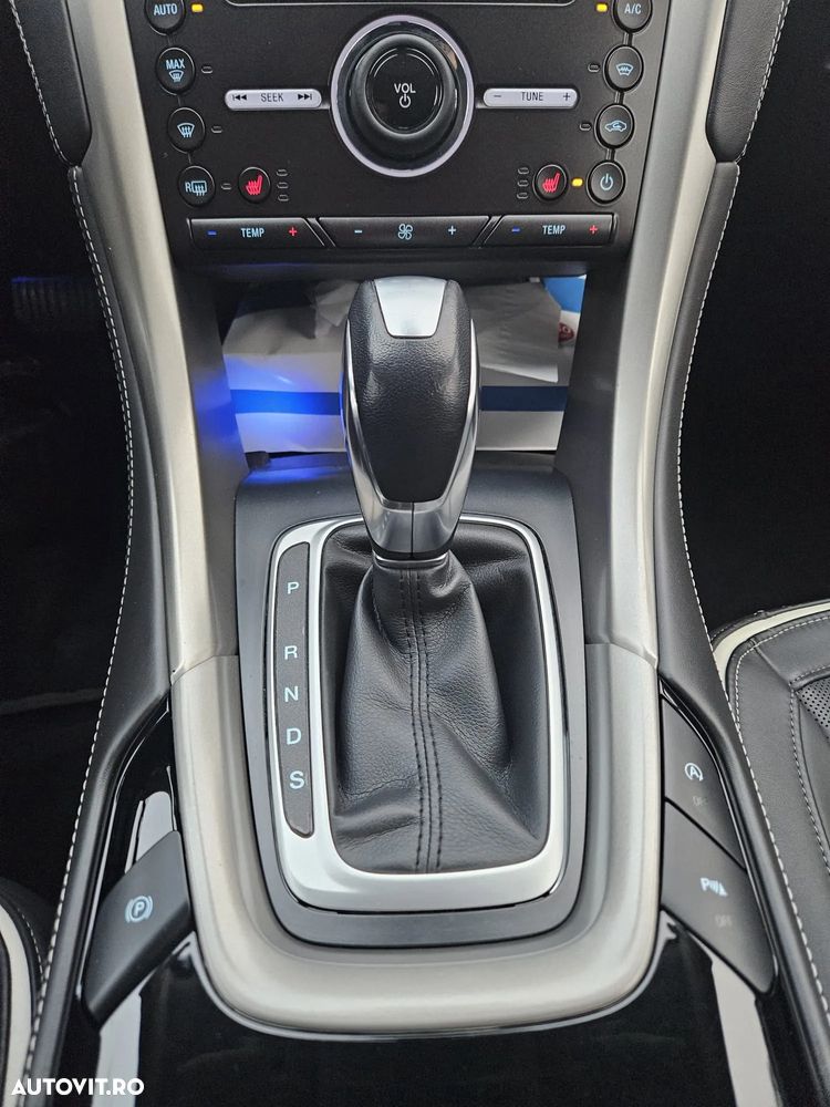 Ford Mondeo Vignale 2.0 TDCi Powershift AWD - 20