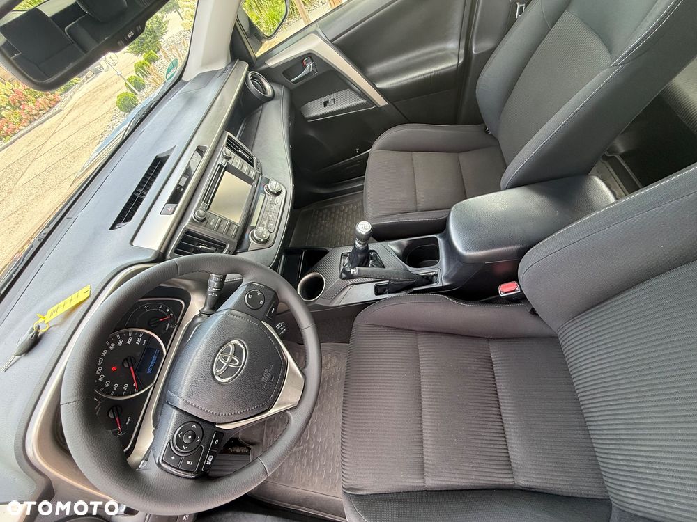 Toyota RAV4 2.0 D-4D Active 4x2 - 8