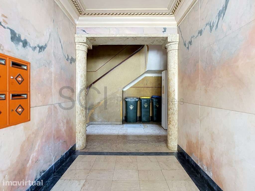 Apartamento T2 para Arrendamento - Campolide - Grande imagem: 2/23